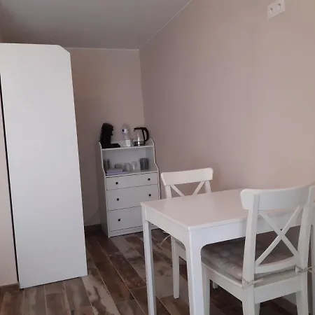 Les De La Fontaine De Brul Bed and Breakfast