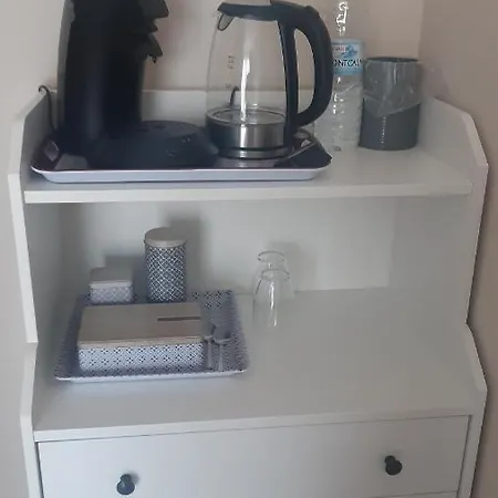 Les De La Fontaine De Brul