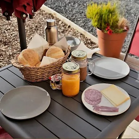 Les De La Fontaine De Brul Bed and Breakfast Sainte-Ode