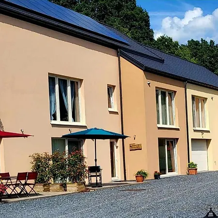 Les De La Fontaine De Brul Bed and Breakfast Sainte-Ode