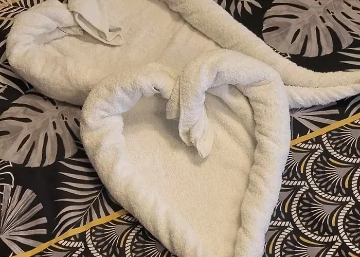 Les De La Fontaine De Brul